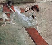 Edgar Degas, Dancer have a break